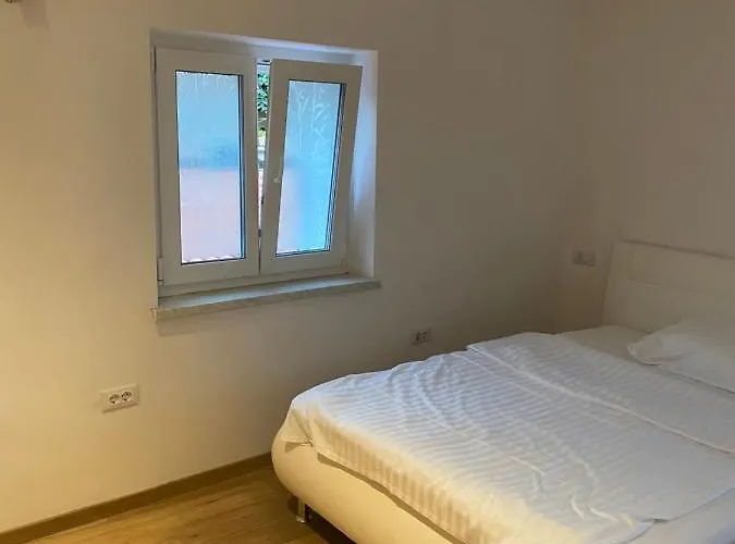 아파트 Apartma Mari